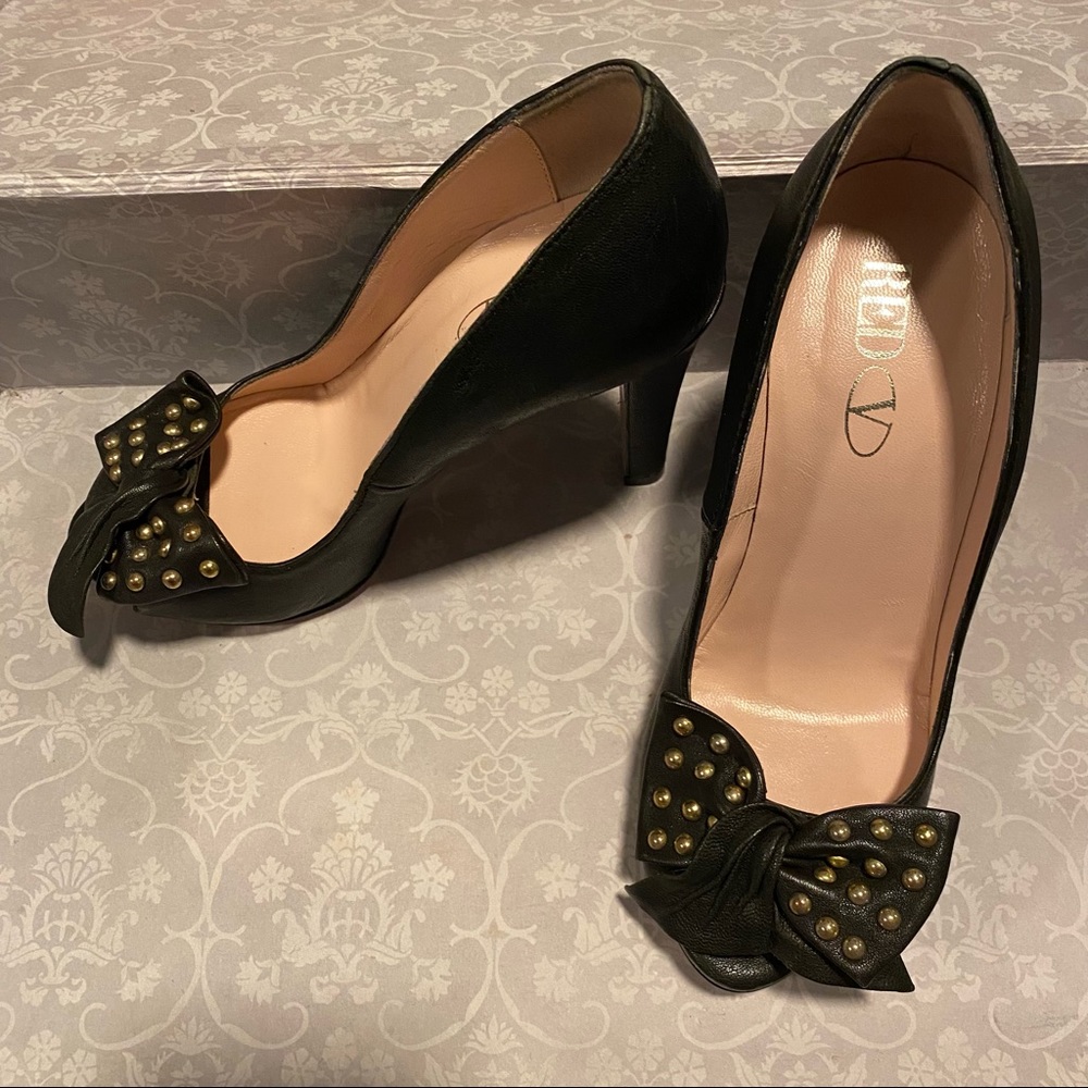 New RED Valentino black studded bow heels in black. Size 36